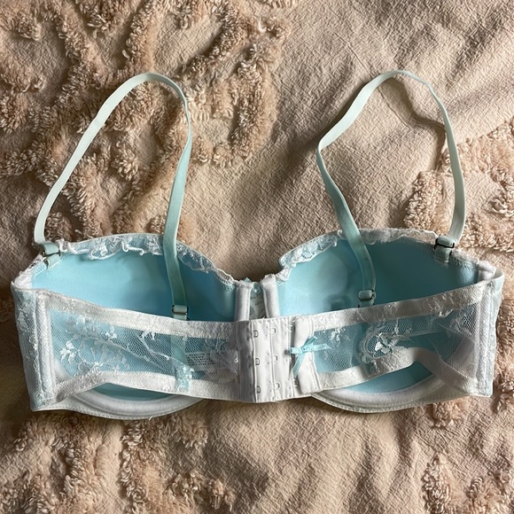 Baby Blue & White Lace Bra - Picture 5 of 8